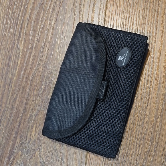 BUDDY POUCH BLACK MESH MAGNETIC WAIST BAG. #6579 - Picture 2 of 5